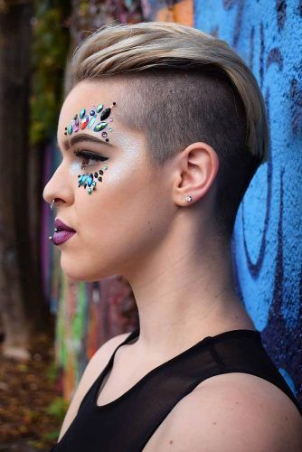 24 Cute Rebellious Half Shaved Head Hairstyles For Modern