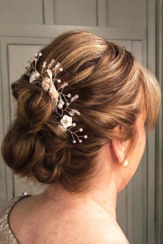 25 Charming Mother Of The Bride Hairstyles To Beautify The Big Day