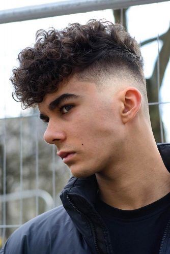 Curly Top Skin Fade #dropfade #haircuts #menhaircuts