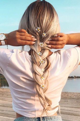 52 Awesome Hippie Hairstyles For Women