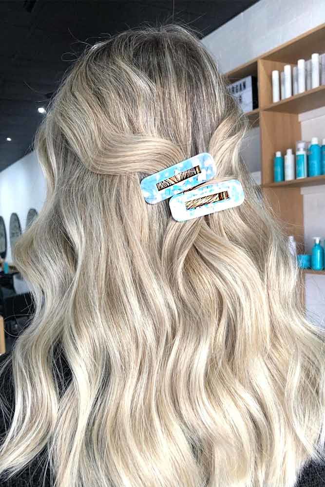 Long Wavy Blonde Hair With Hair Clips