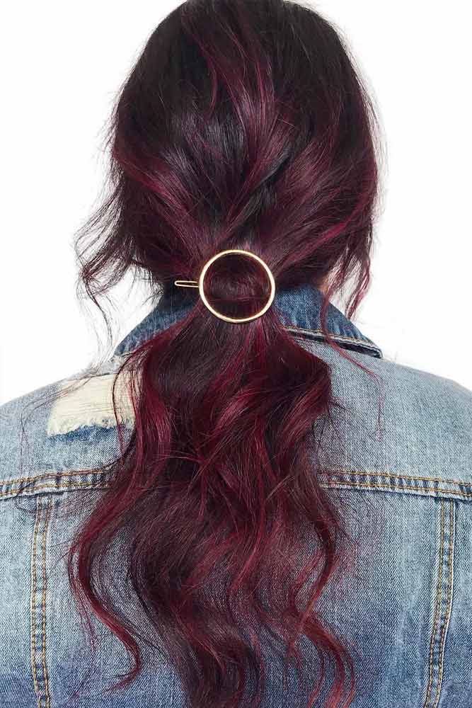 The Revival Of The Hair Clips Trend Types Of Barrettes & Ideas Every Modern Girl Should Know #hairclips #hairaccessories