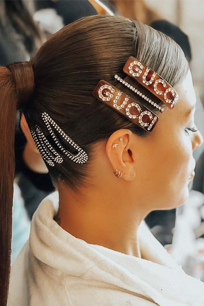 The Revival Of The Hair Clips Trend Types Of Barrettes & Ideas Every Modern Girl Should Know #hairclips #hairaccessories