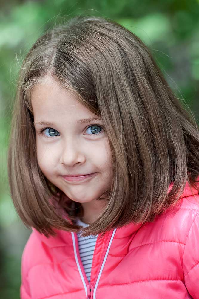 straight hair little girl