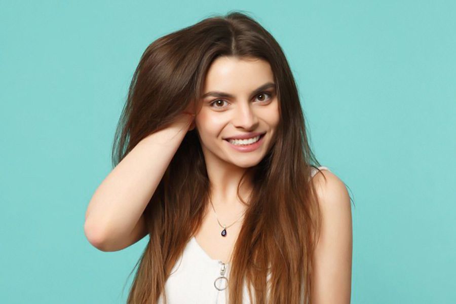 what-is-a-cowlick-how-to-get-rid-of-it-tips-from-celebrities