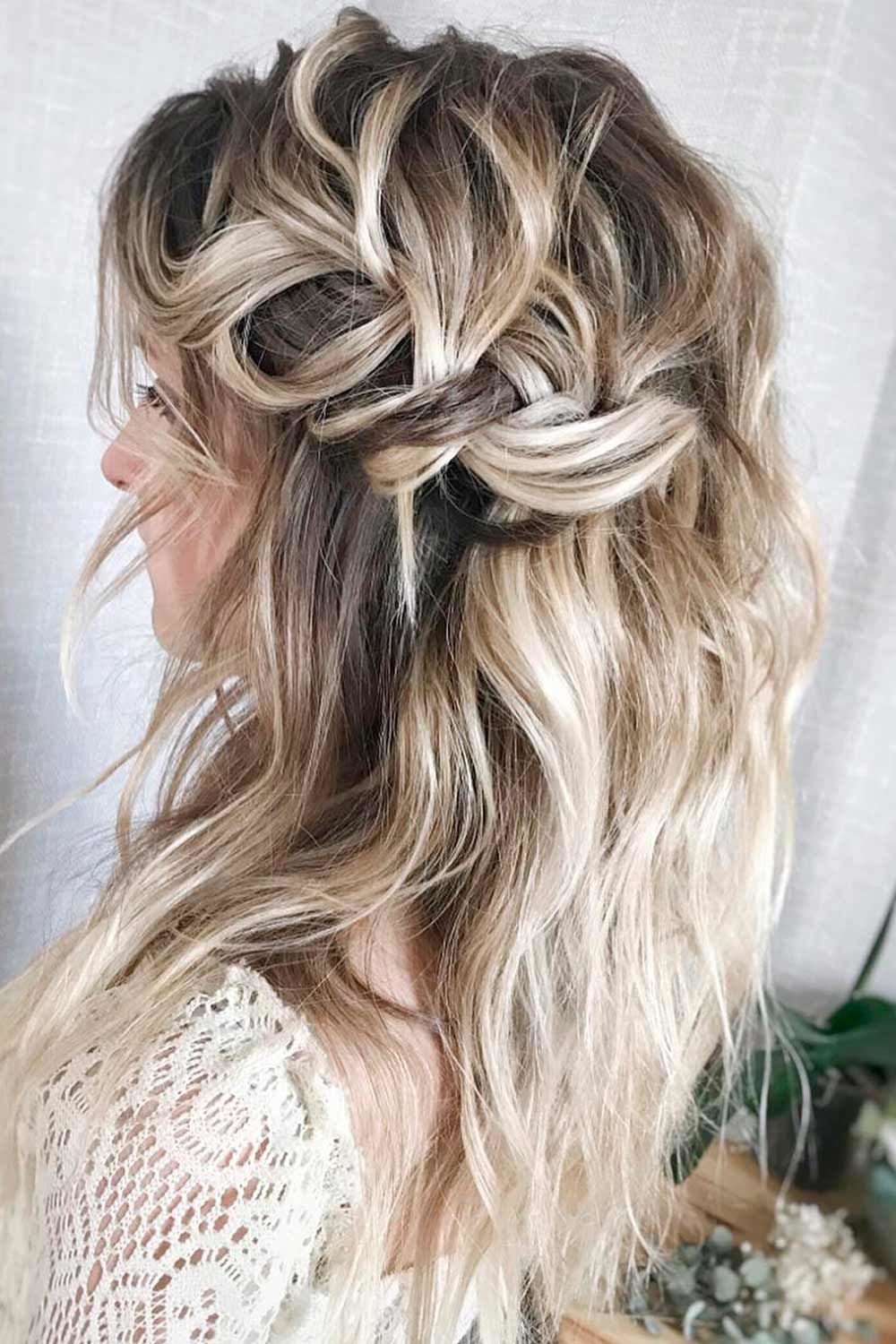38 Mother Of The Bride Hairstyles For Glam Moms - Lovehairstyles