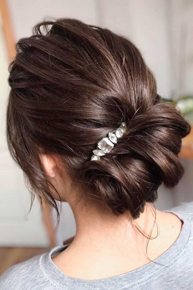 55 Mother Of The Bride Hairstyles For Glam Moms