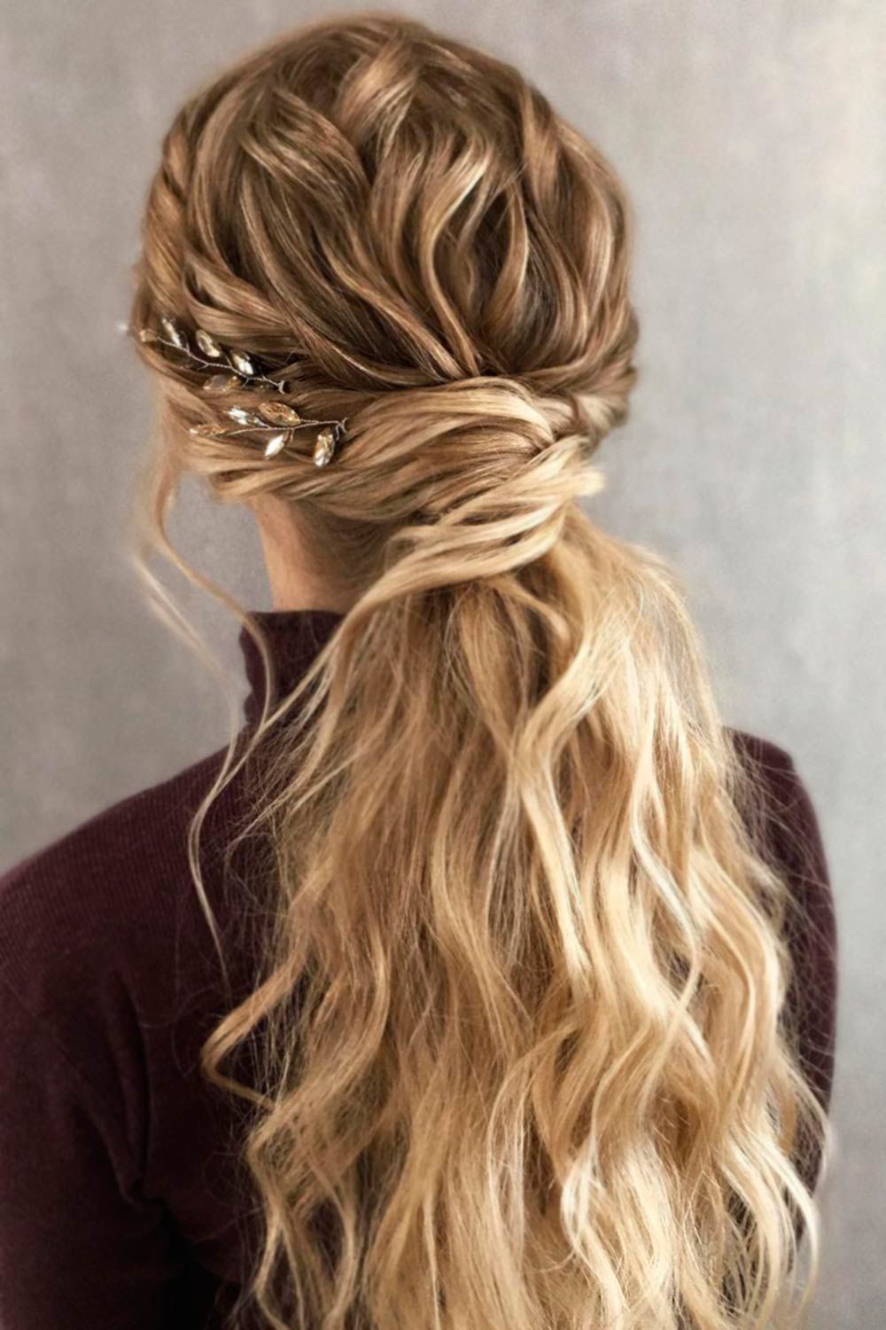 Messy Low Twisted Pony