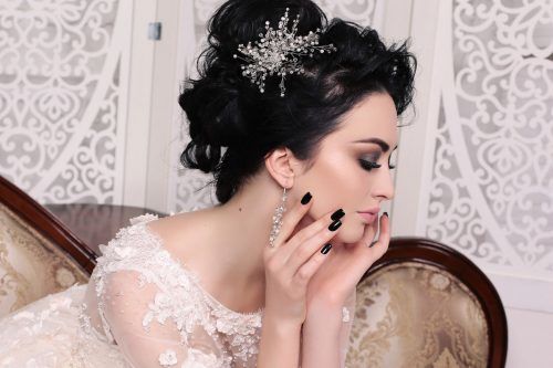 46 Swept Back Wedding Hairstyles For Your Special Bride Look