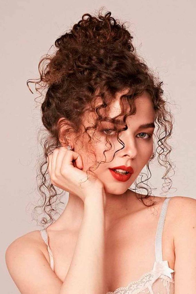 Bun For Long Curly Hairstyles, easy curls for long hair, tight curls long hair, long curls hairstyles
