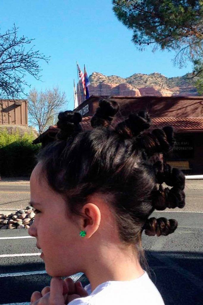 Sassy Mohawk-Like Bantu Knots Hairstyle, hair knots, cool knots, knots hair style