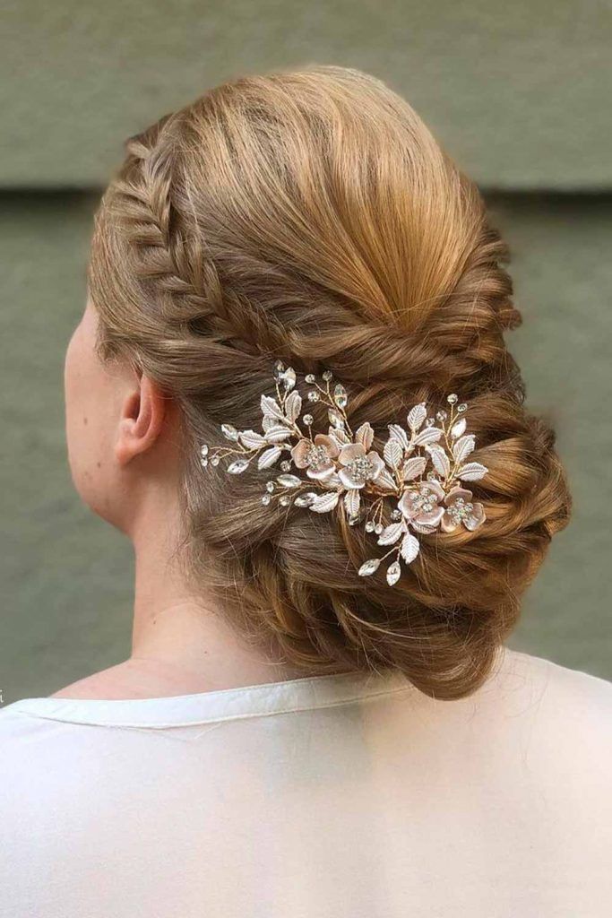 Crown Braid With Flowers, fishbone braid updo, braids fishbone, fishbone hair