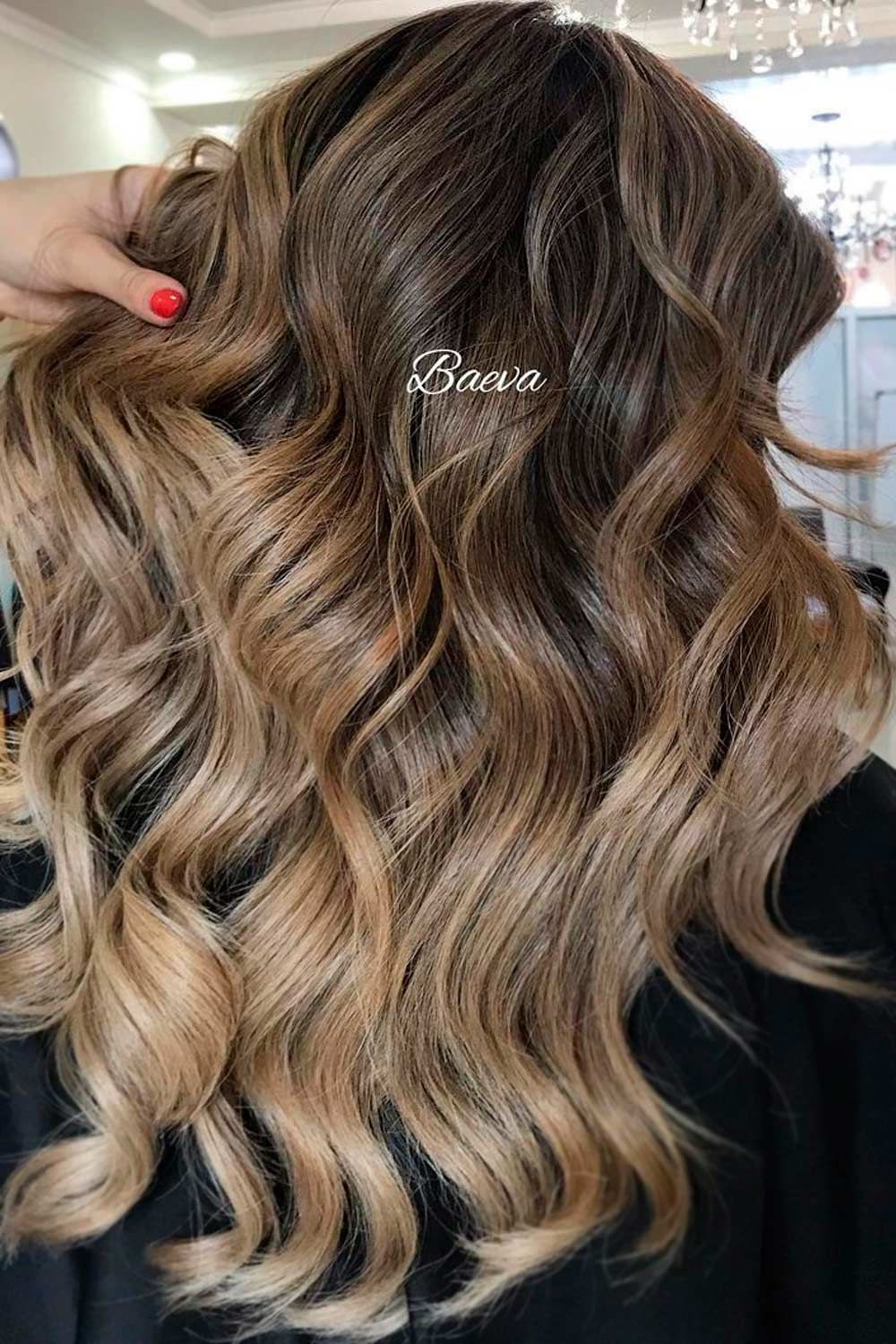 Silvery Blonde Highlights On Chestnut Brown Hair , hair highlights for dark hair, best highlights for dark brown hair, chocolate brown hair with blonde highlights