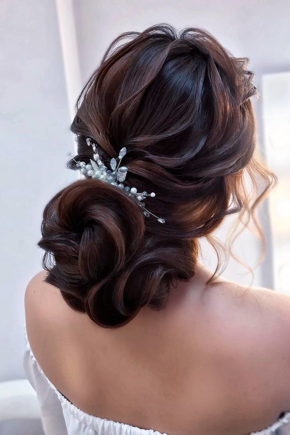 Hairstyles That Match Your Dress