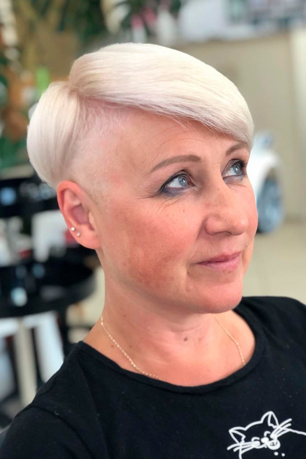 Short Haircuts For Older Women That Flatter Everyone  Lovehairstyles