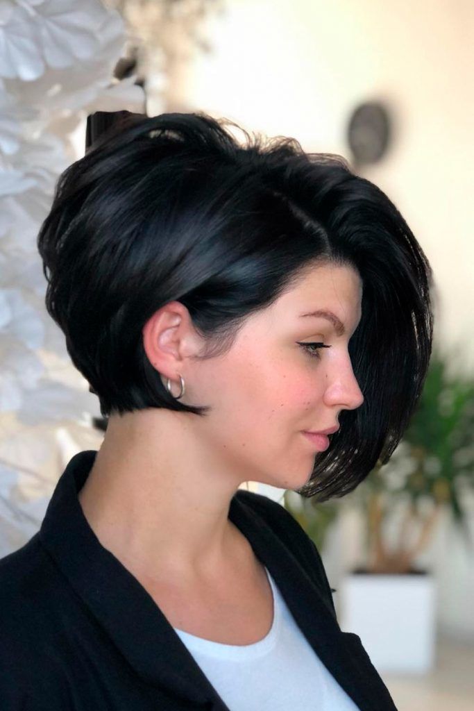 Layered Short Hairstyles For Round Faces, short haircuts for round faces, pixie cut round face, short hair for round faces