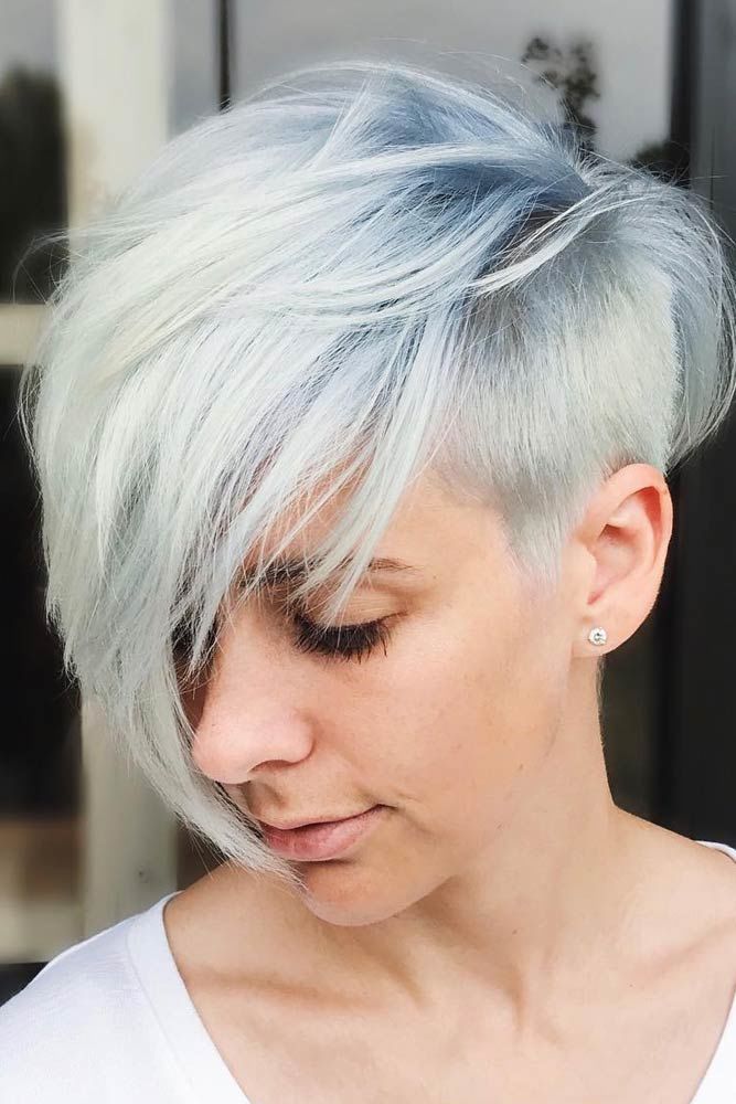 Short Hair Style With Blueberry Balayage