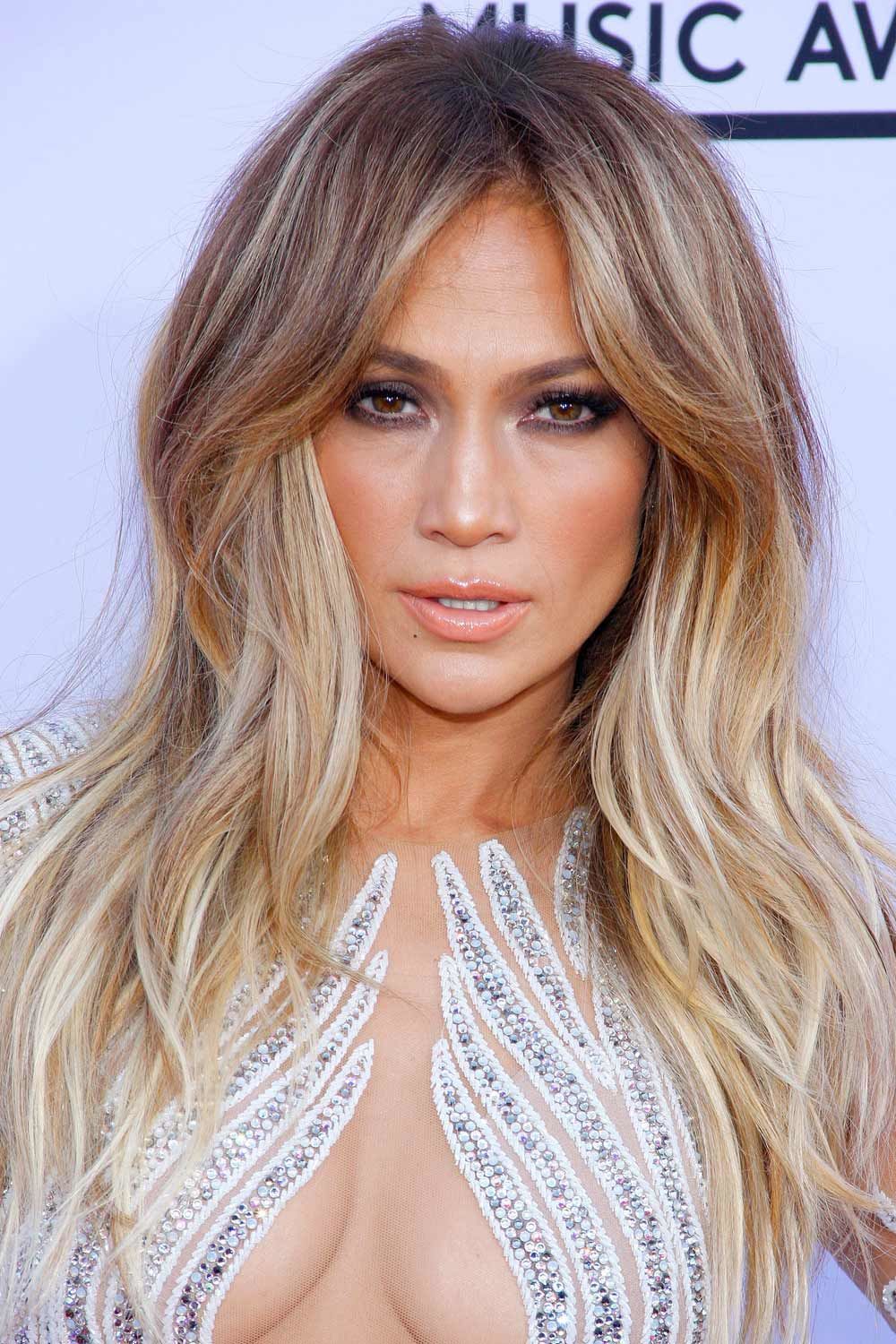 Jennifer Lopez Haircut With Curtain Bangs