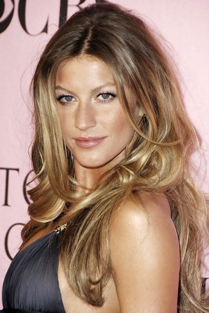 balayage-hair-brown-caramel-tones-Gisele-Bündchen