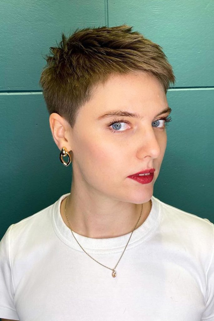 super short hair women