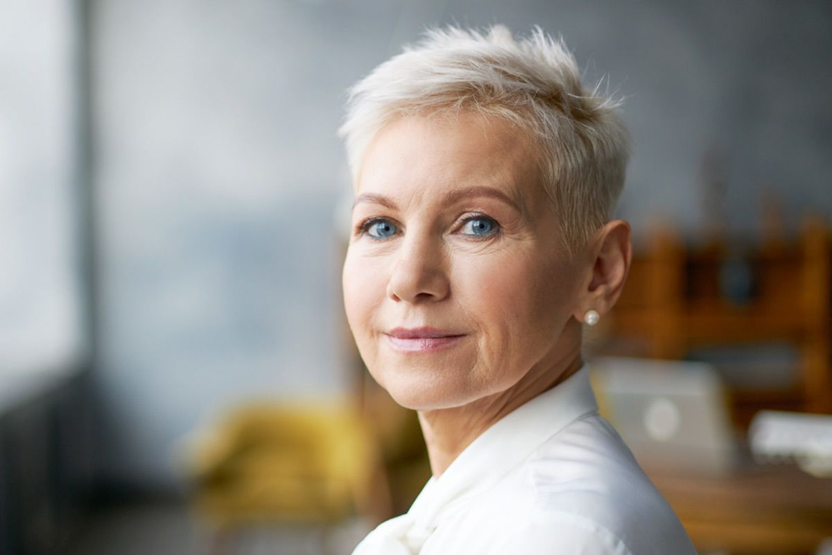 Classic And Elegant Short Hairstyles For Women Over 50