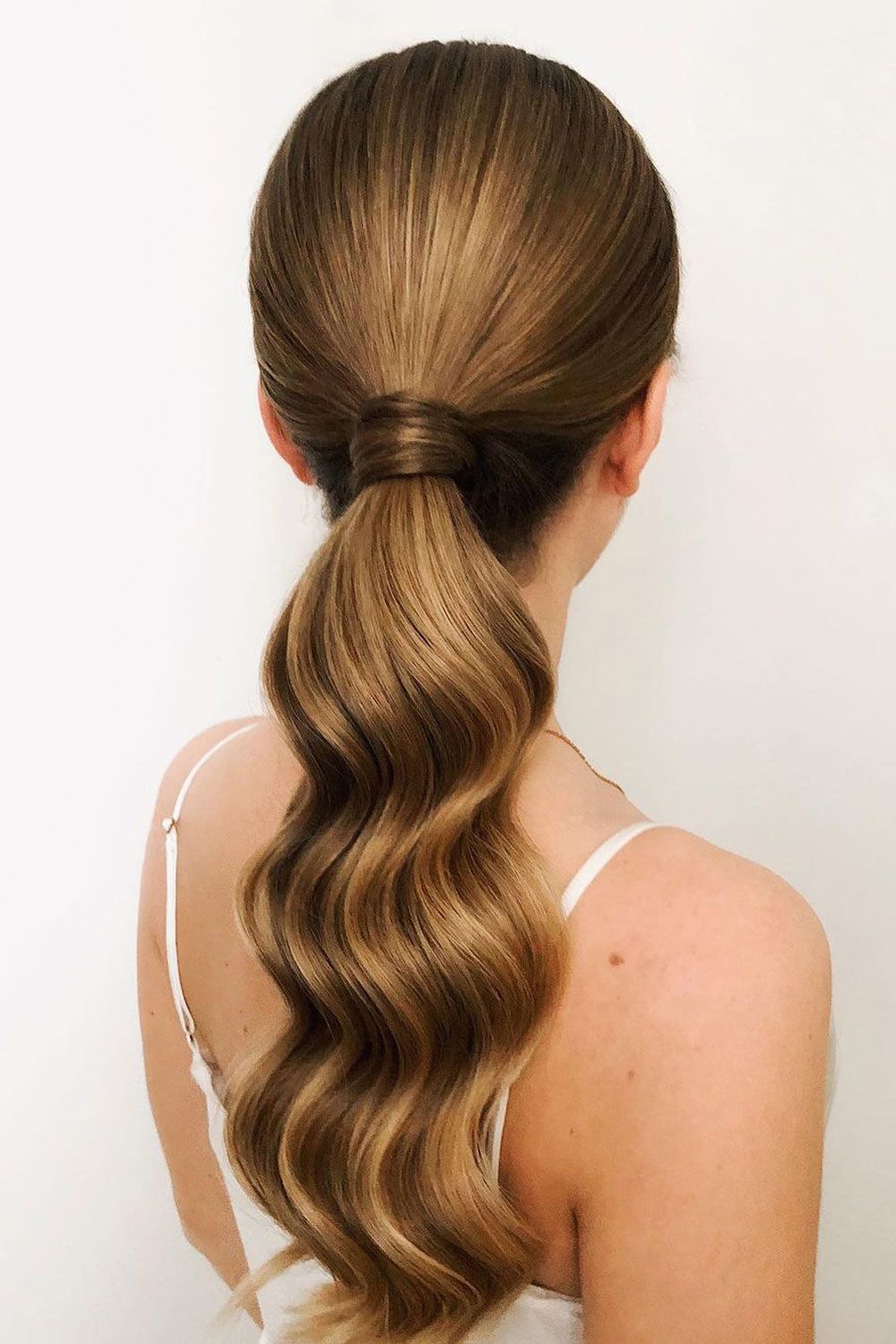 Long Weavy Pony - Hairstyles for Greasy Hair