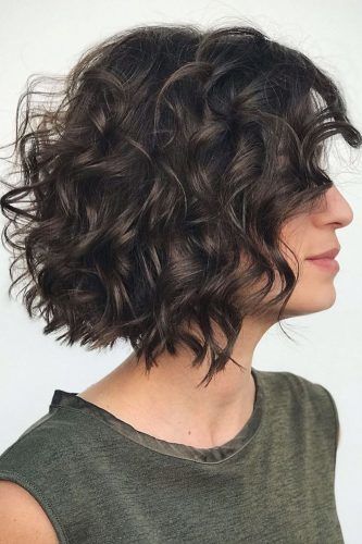 70+ Short Curly Hairstyles for Women of Any Age!