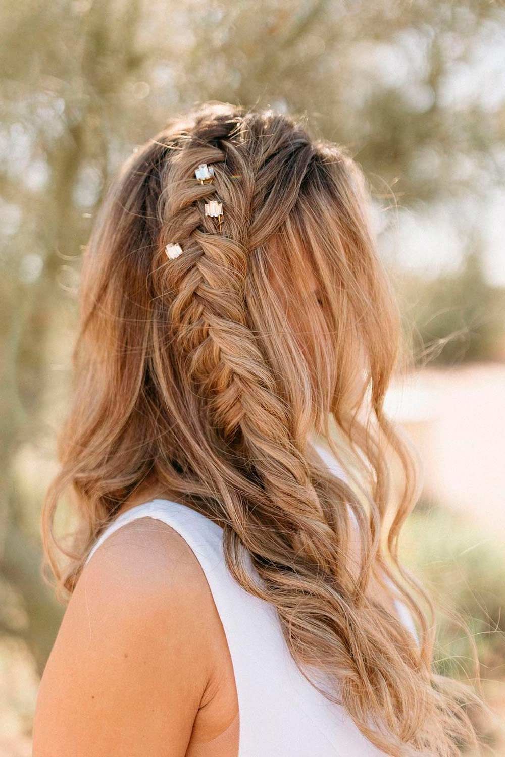 Lovely Hairstyles Ideas For Wavy Hair