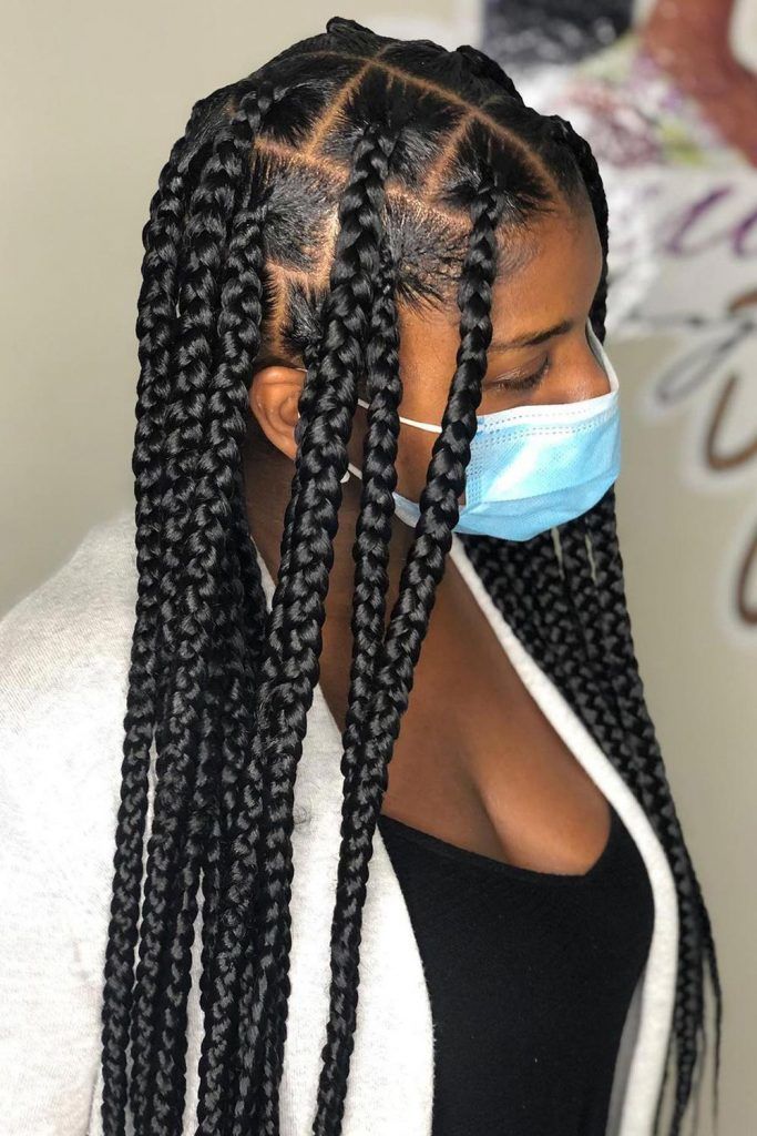 Big Knotless Braided Style