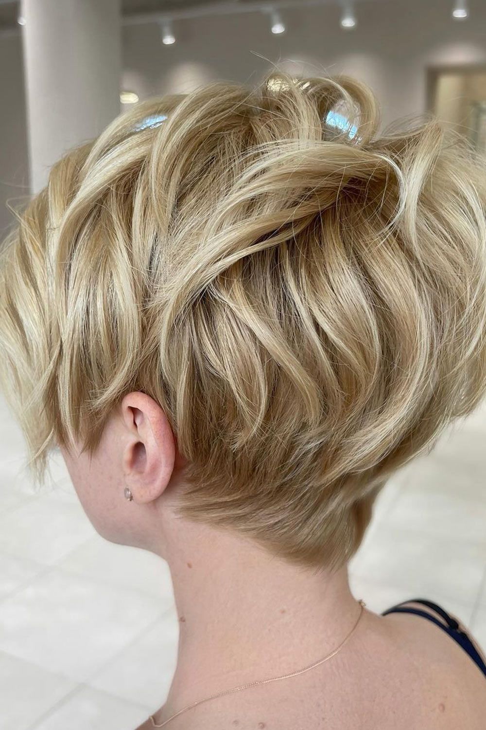 The Mix of two popular summer hairstyles for women, namely a pixie and a bob