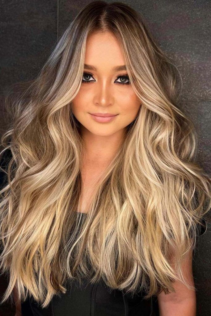 Hot Summer Hair Trends 2022: Oat Milk Blonde