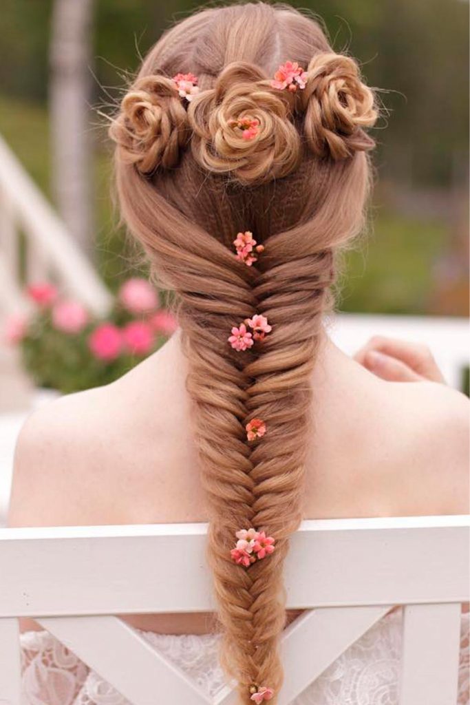 Fishtail With Roses