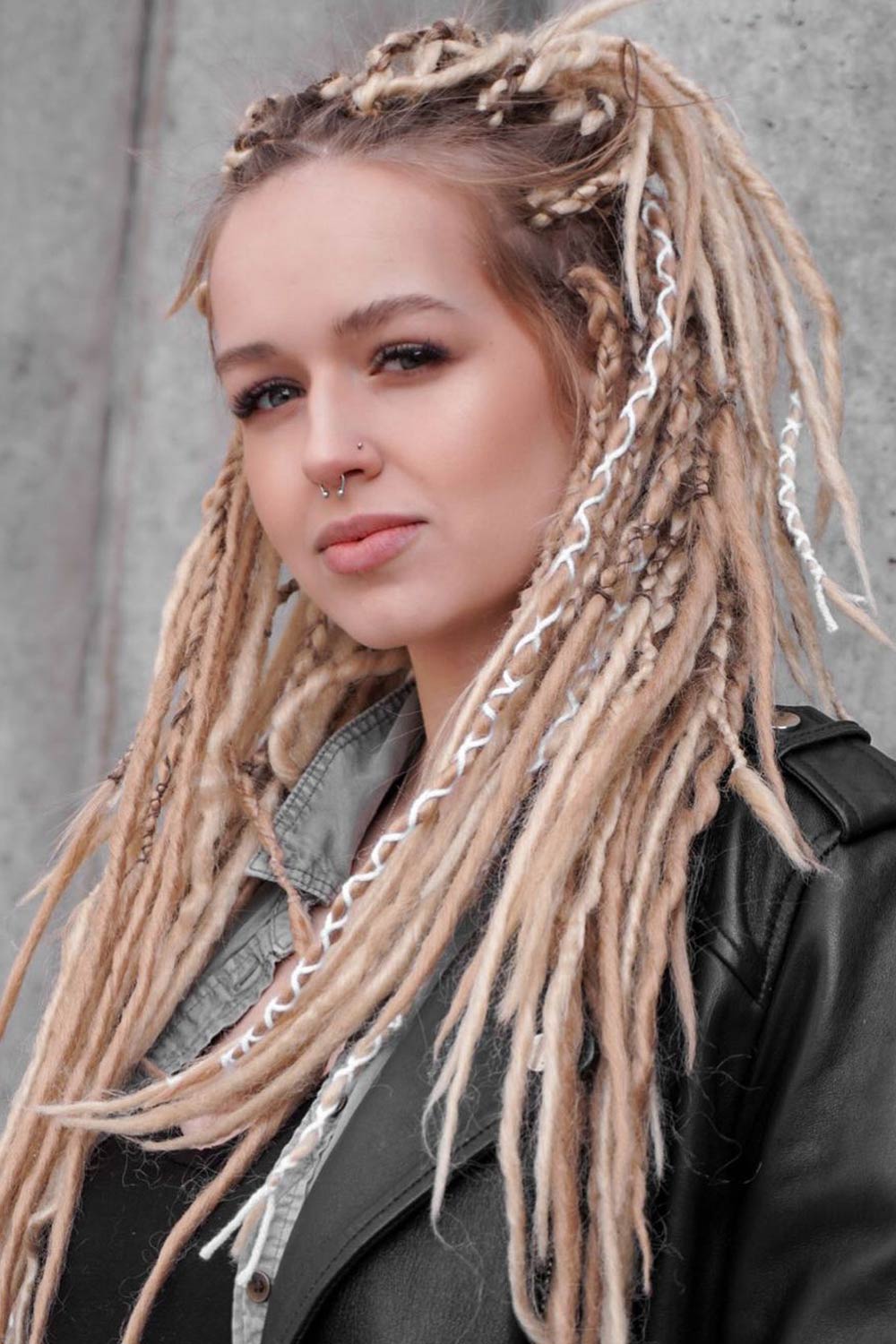 Dreads Blonde Tips: Stylish Blonde Dreadlocks for Modern Looks