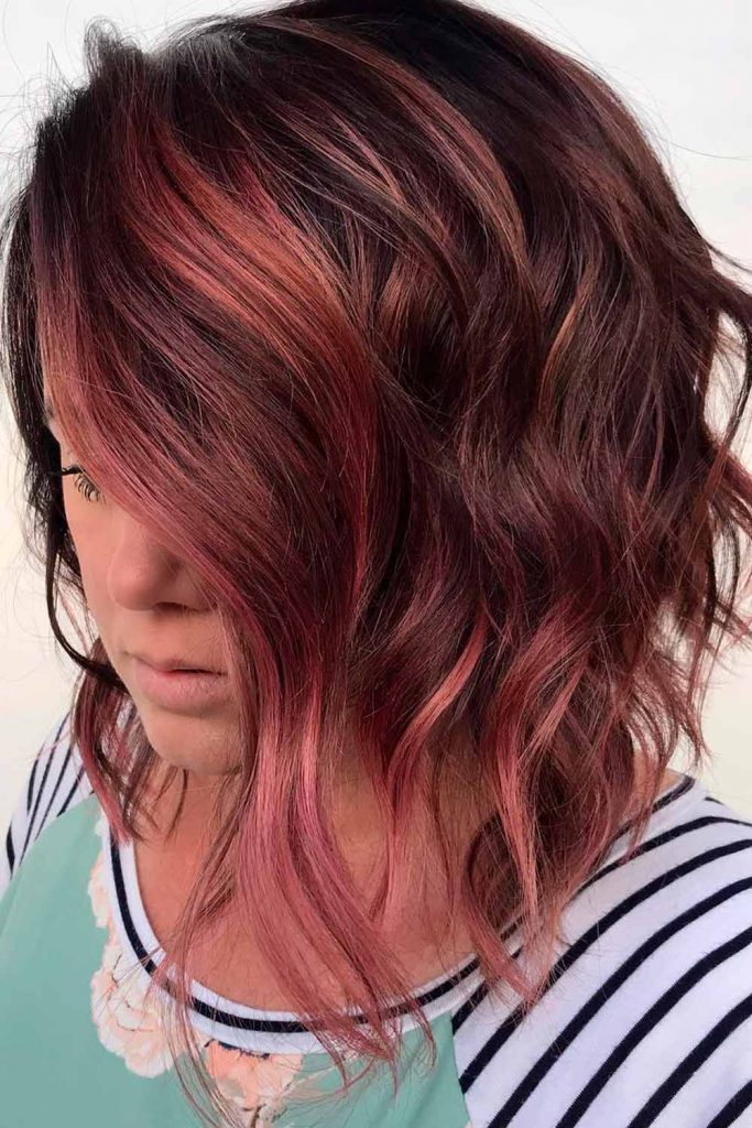 dark red hair color with blonde highlights