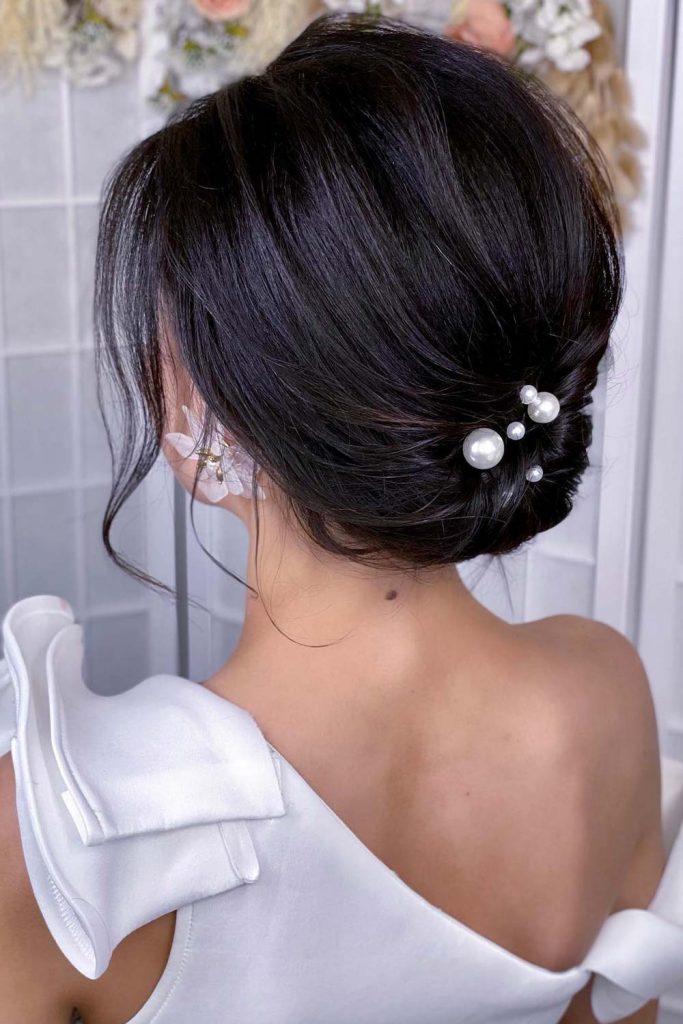 Updos for Short Hair Embleshed with Accessories 