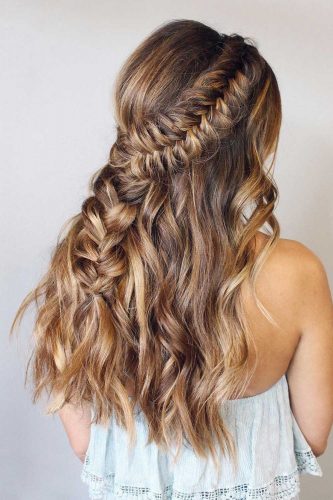 15+ Half Up Half Down Hairstyles For 2024