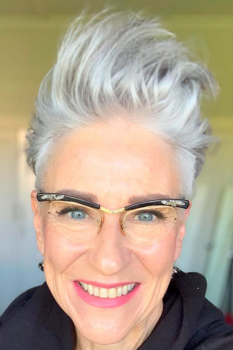 Over 35 Short Haircuts For Older Women You Will Love