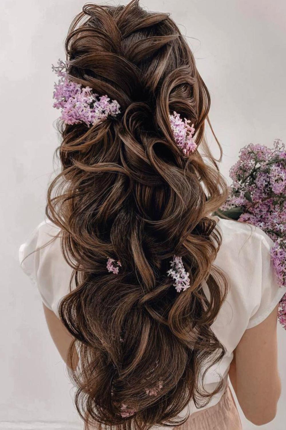 Structured Curls wit Flowers