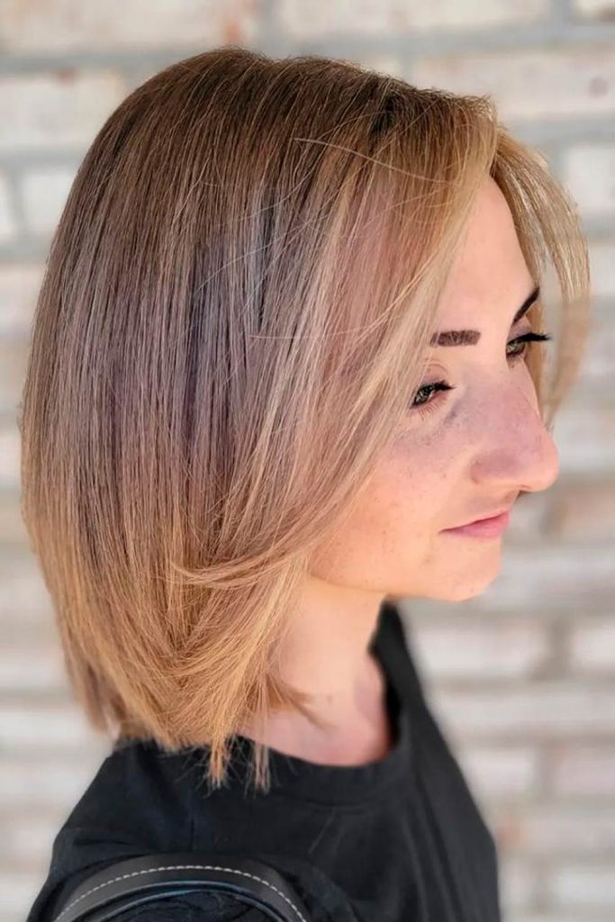 Dark Blonde Straight Bob With Side Part