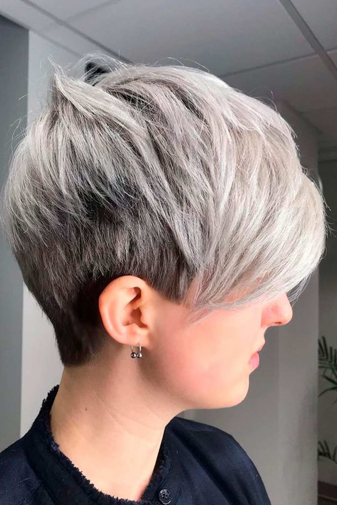 44 Best Short Haircuts and Hairstyles to Enhance Your Thick Hair