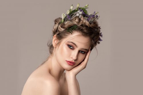 Amazing Styles with Hair Flowers for Beautiful Girls