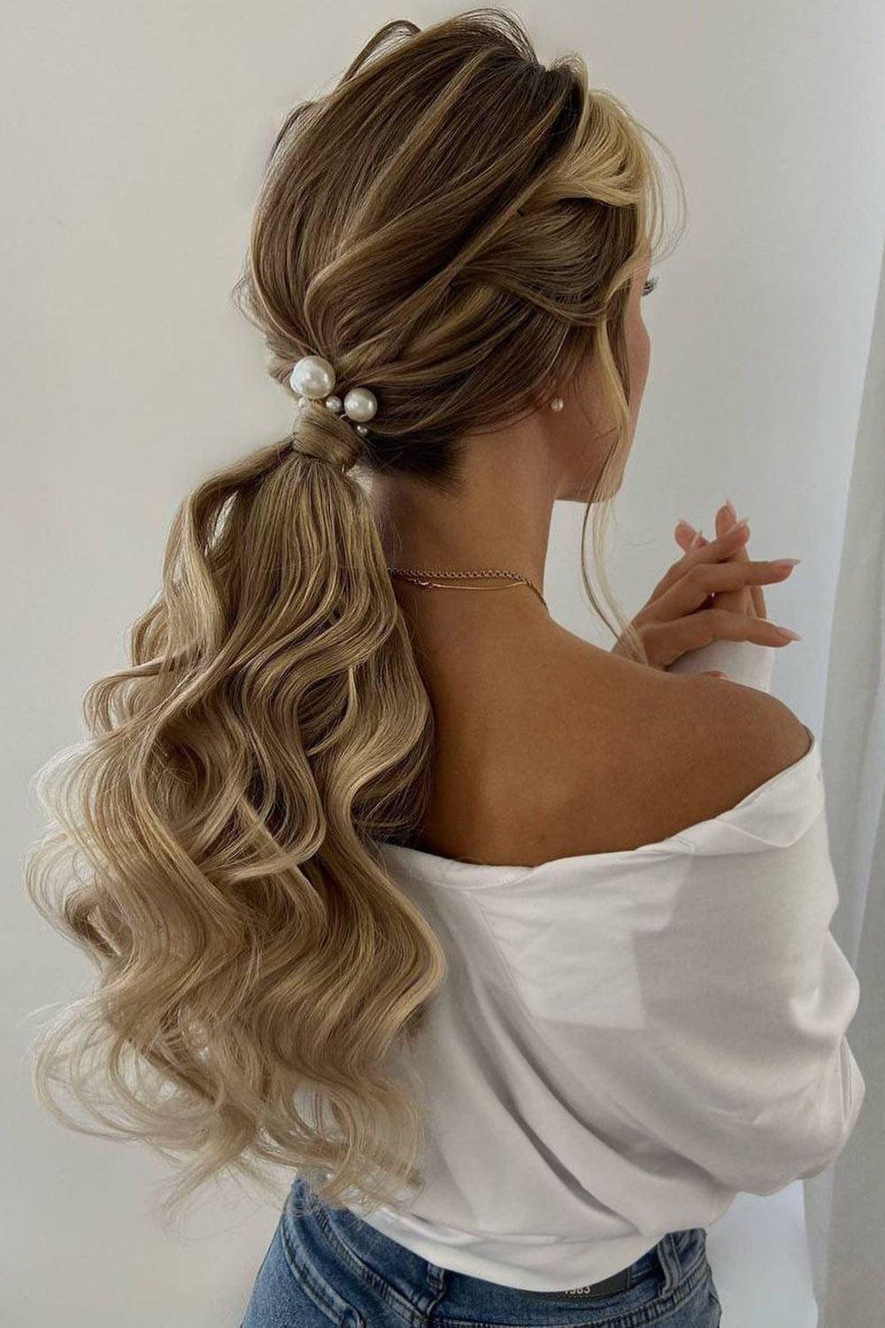 Gorgeous Low Ponytails For An Amazing Look