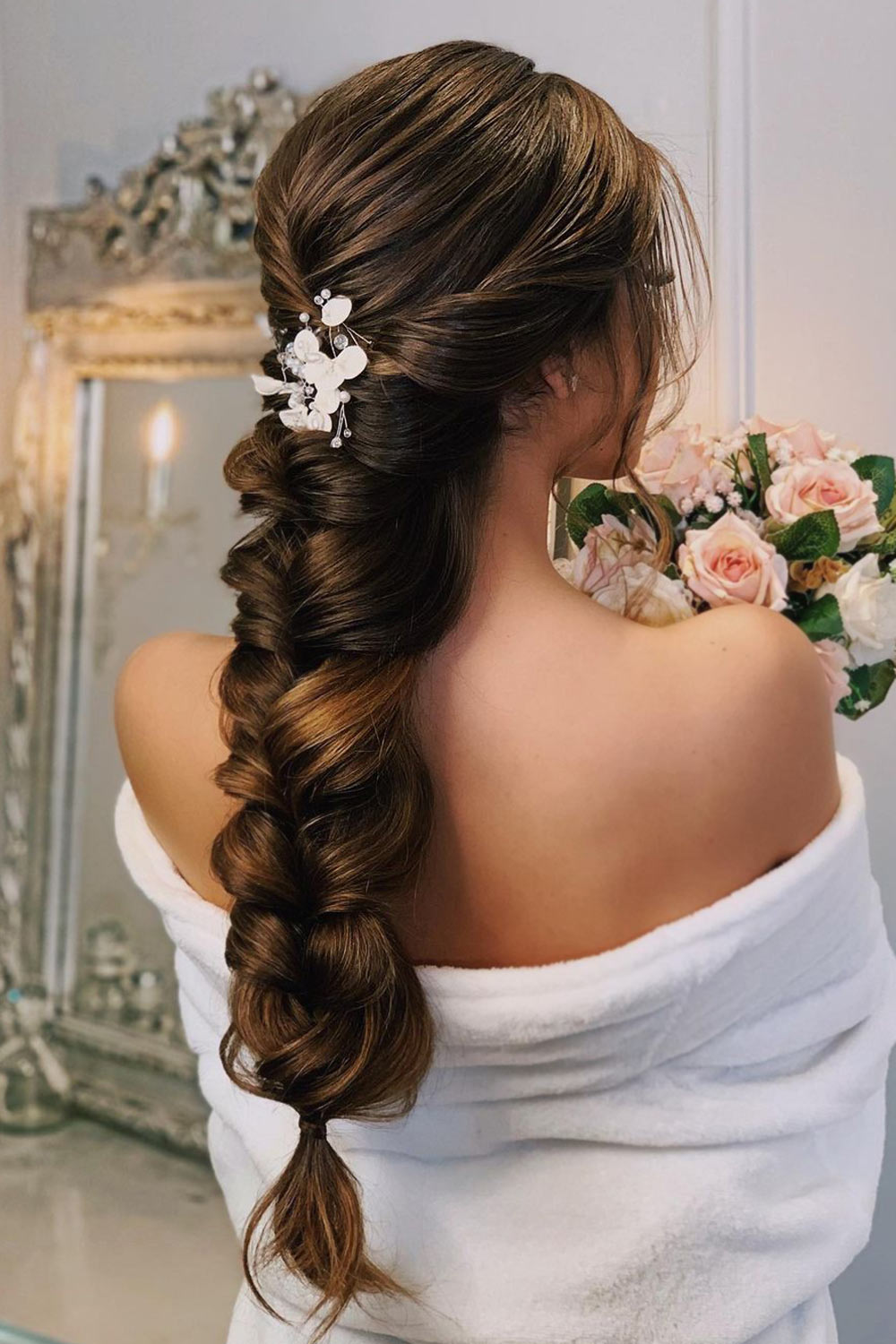 11 Long Hairstyles for a Bride - L'Oréal Paris