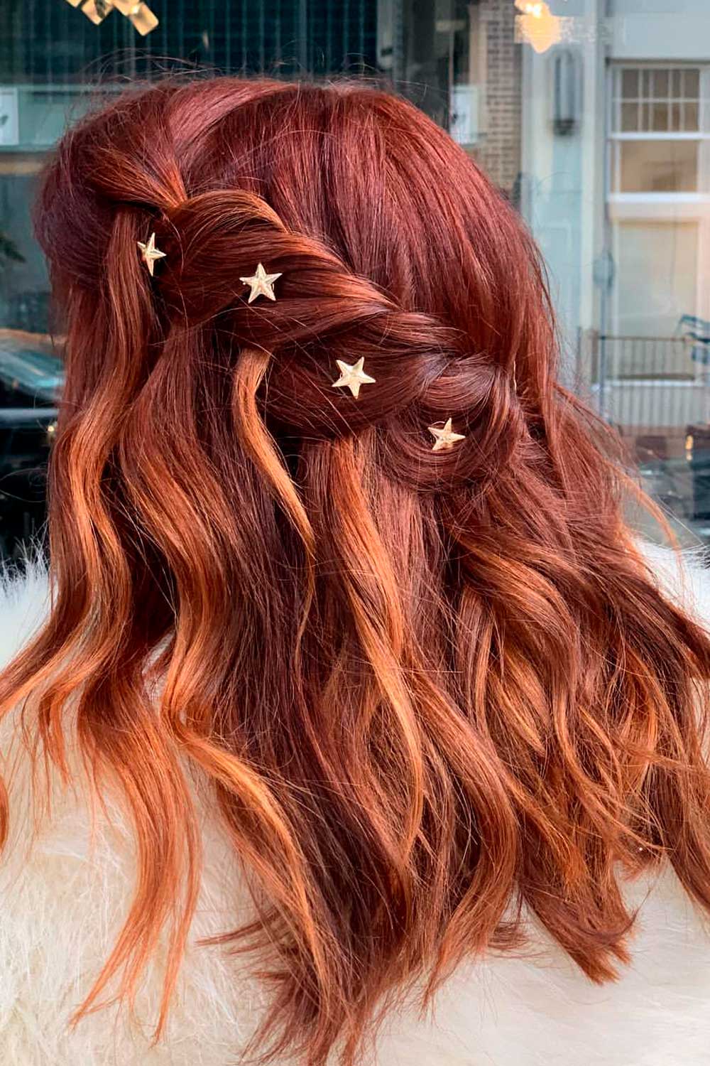 This hair accessory comes in really handy for those who prefer easy Christmas hairstyles