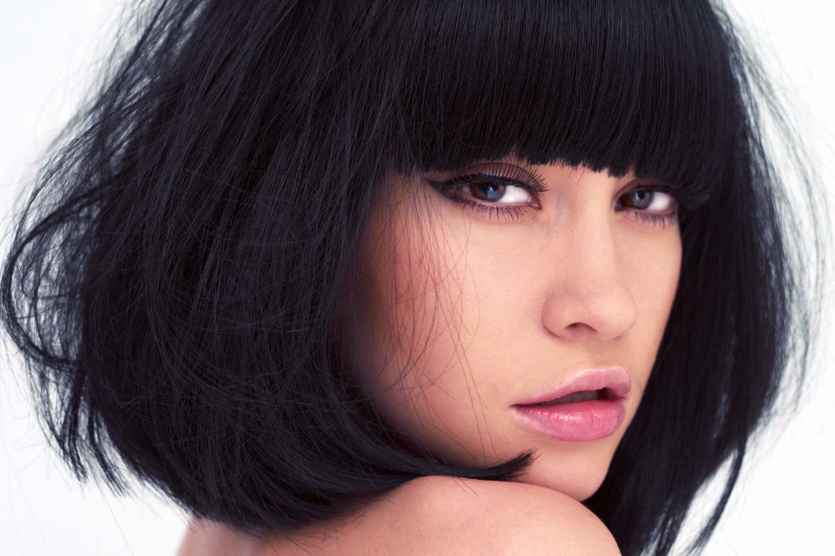 Blunt Bangs To Make Your Face Look Smoother - Love Hairstyles