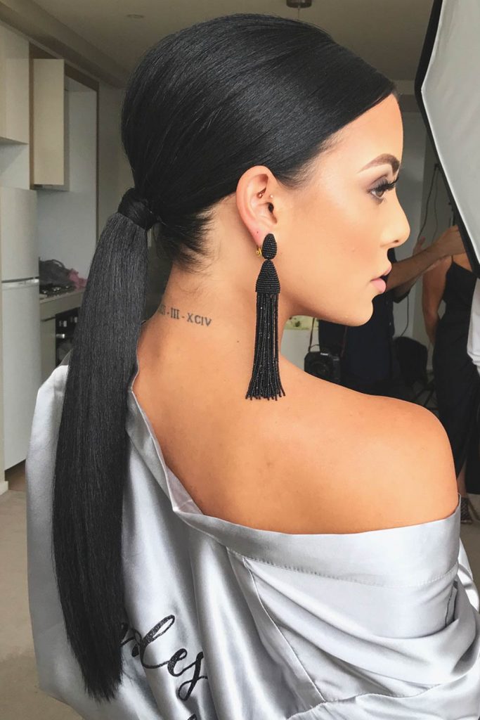 Low Sleek Ponytail 