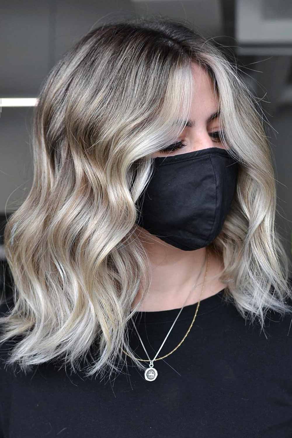 Popular Face Framing Highlights - How to Rock Them