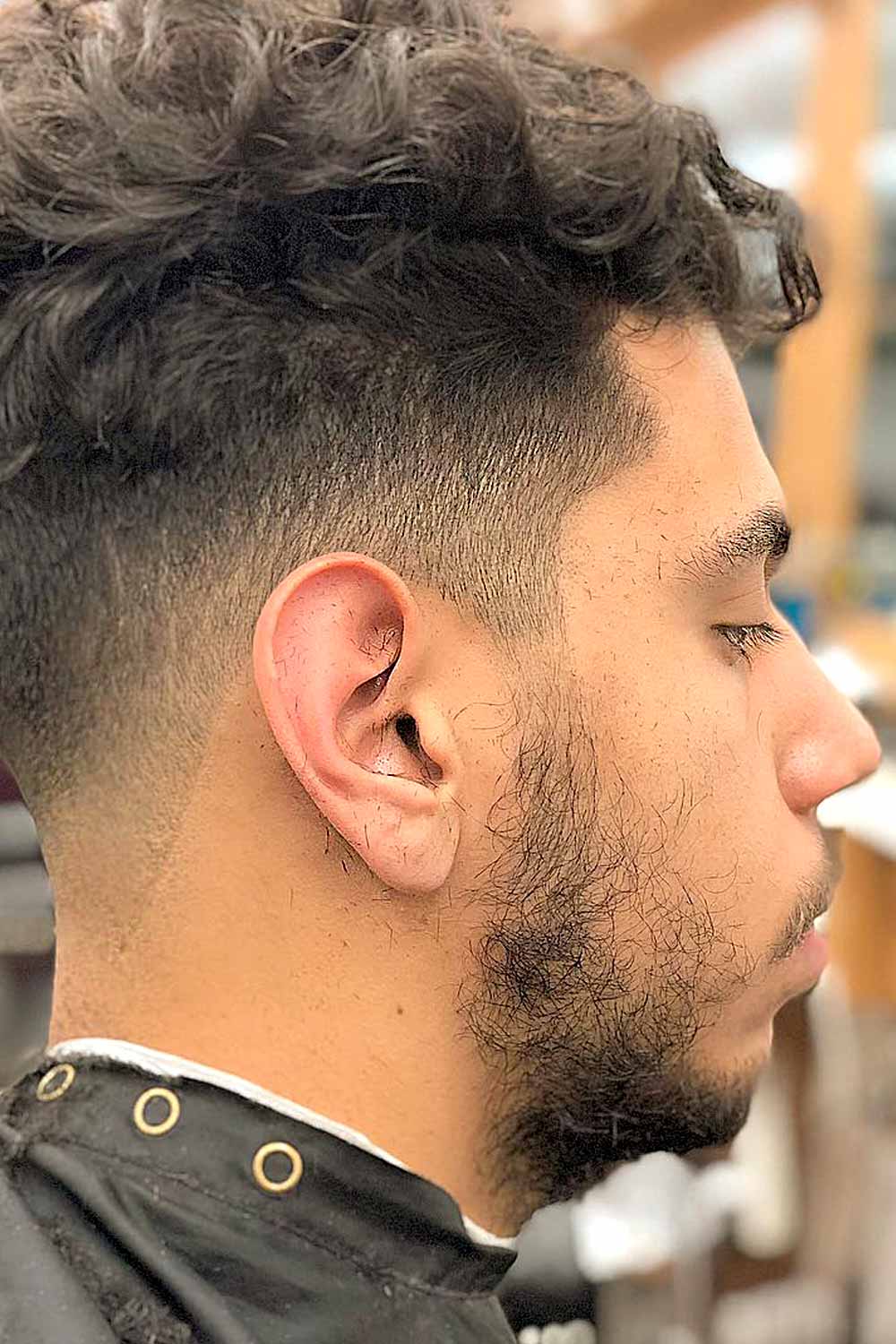 Taper Haircut For Curly Hair #menshaircuttaper #menshair #menshaircut #menshairstyle