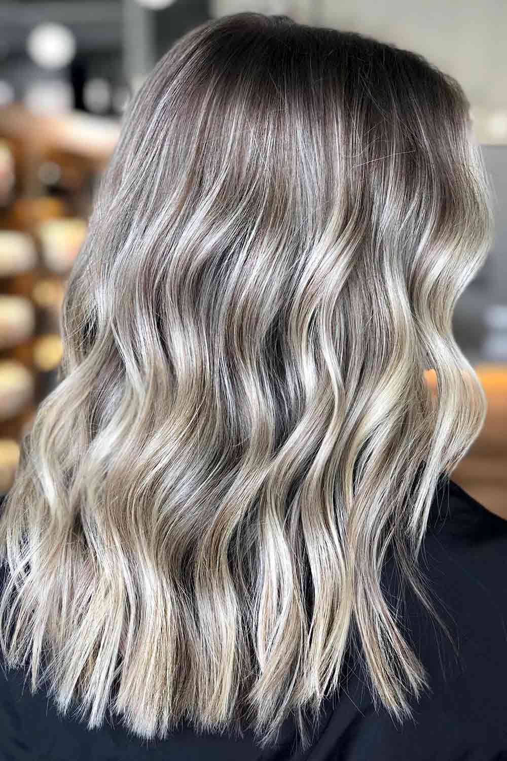 Elegant Dark Mushroom Blonde Hair #mushroomblonde #mushroomblondehair #blondehair