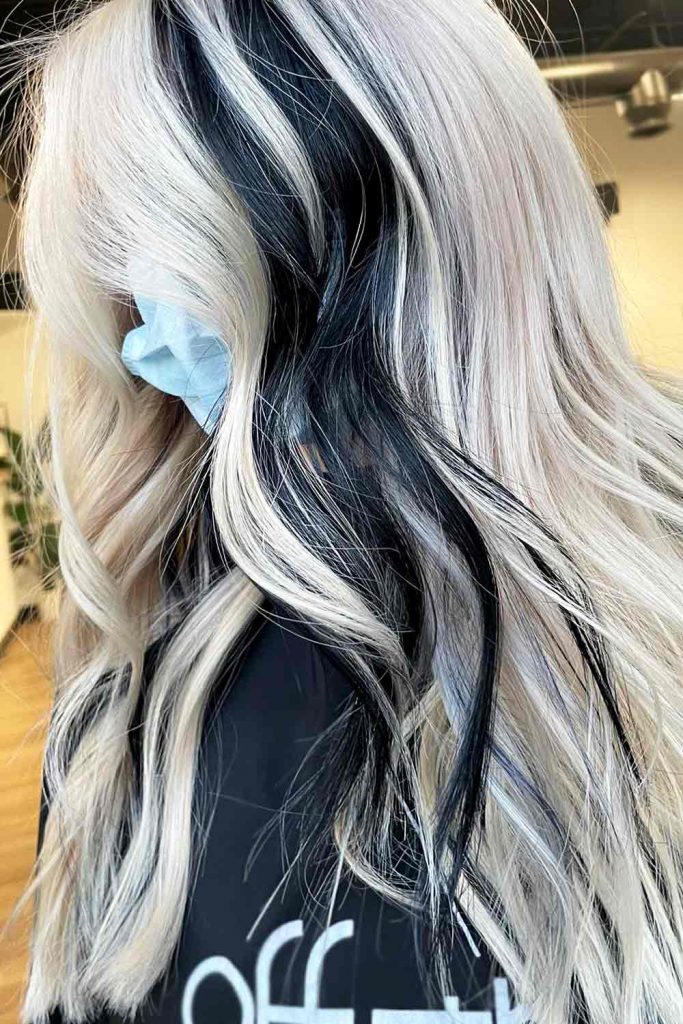 Blonde Hair With Black Highlights #blackhairwithhighlights #hairwithhighlights #blonde